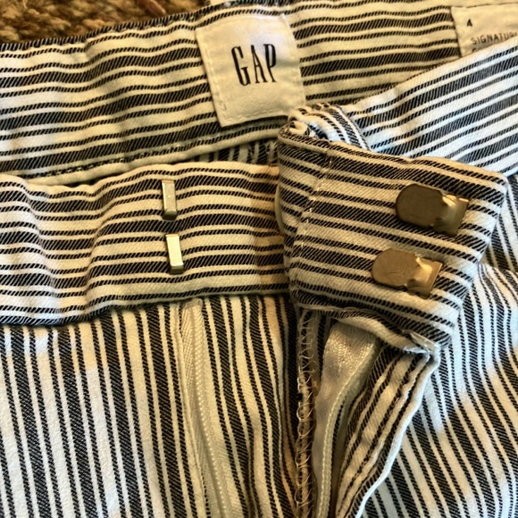 GAP women’s skinny jeans size 4 - Picture 3 of 7